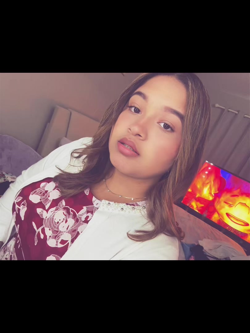 @Victoria_003