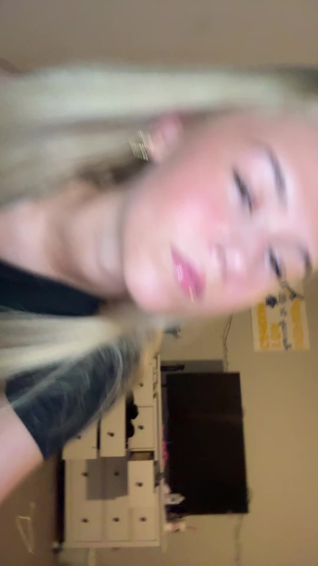 @allie💋