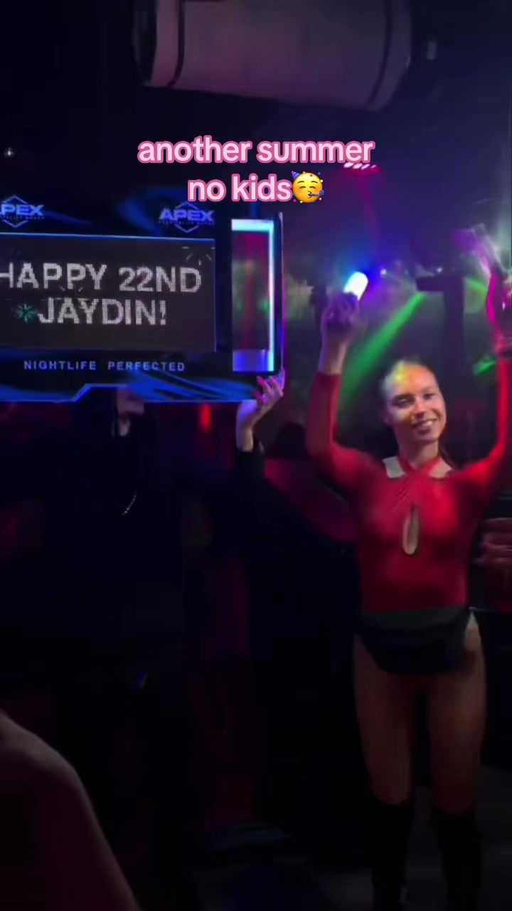 @jay wood 🪩 🍒 🎱✨