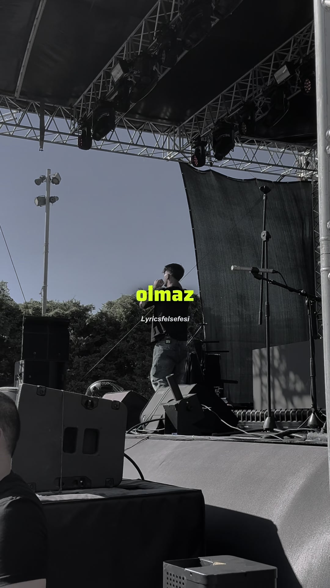 @Lyrics Felsefesi