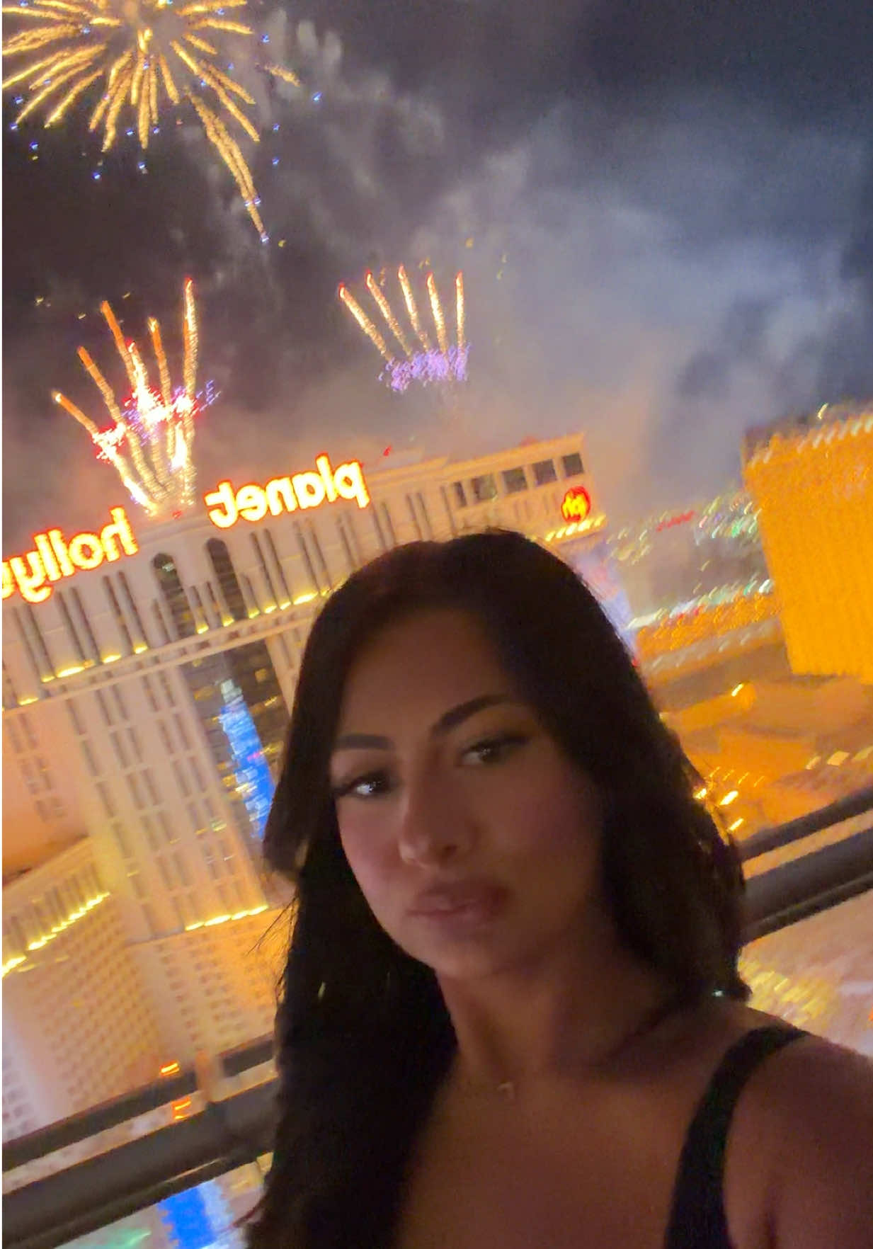 @Sinnnthia