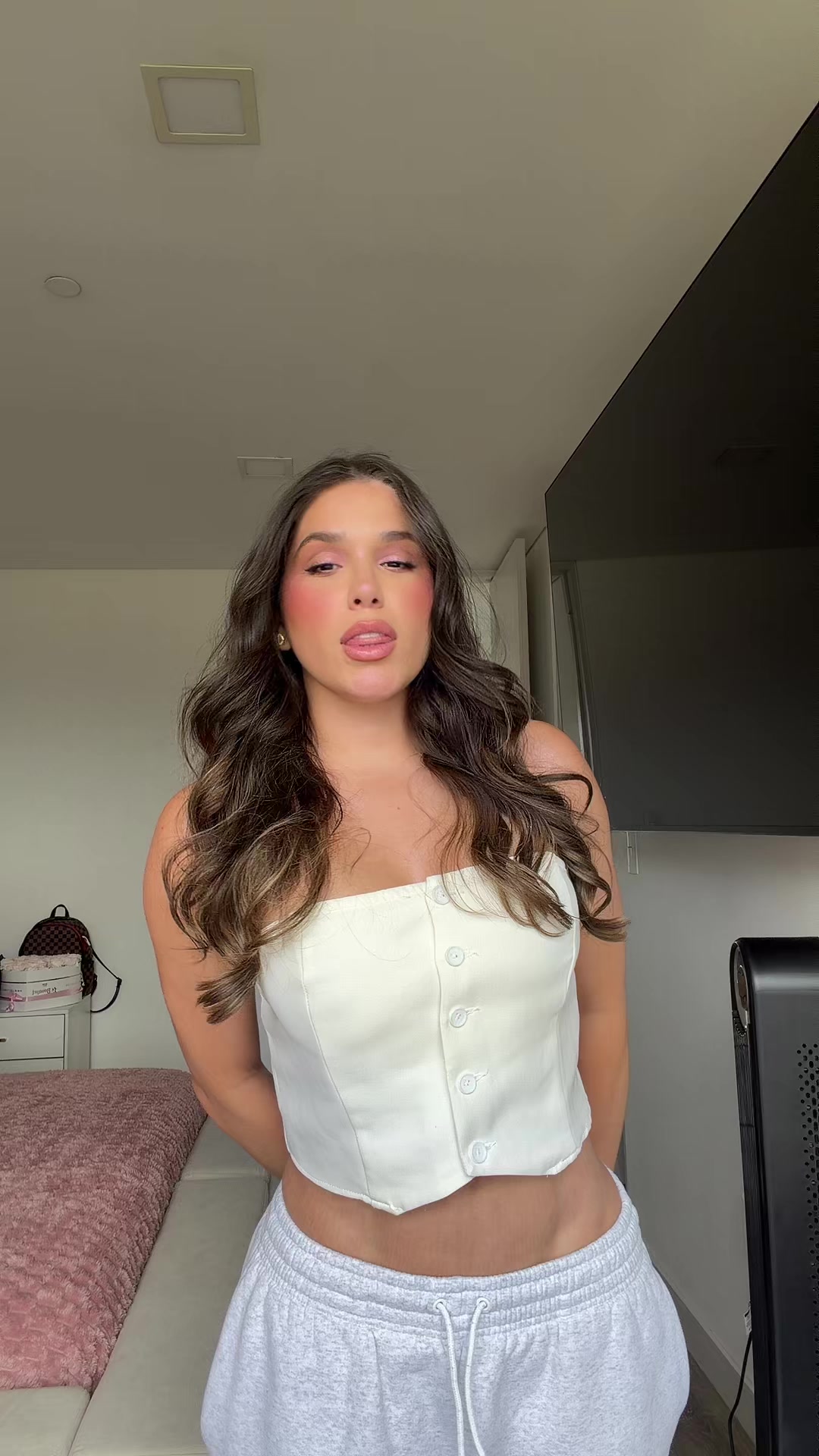 @oficialcara_