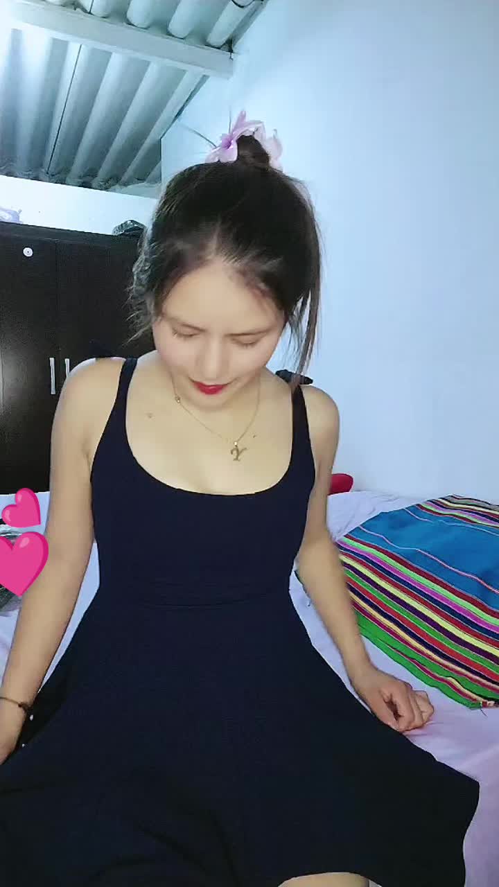 @Luna.