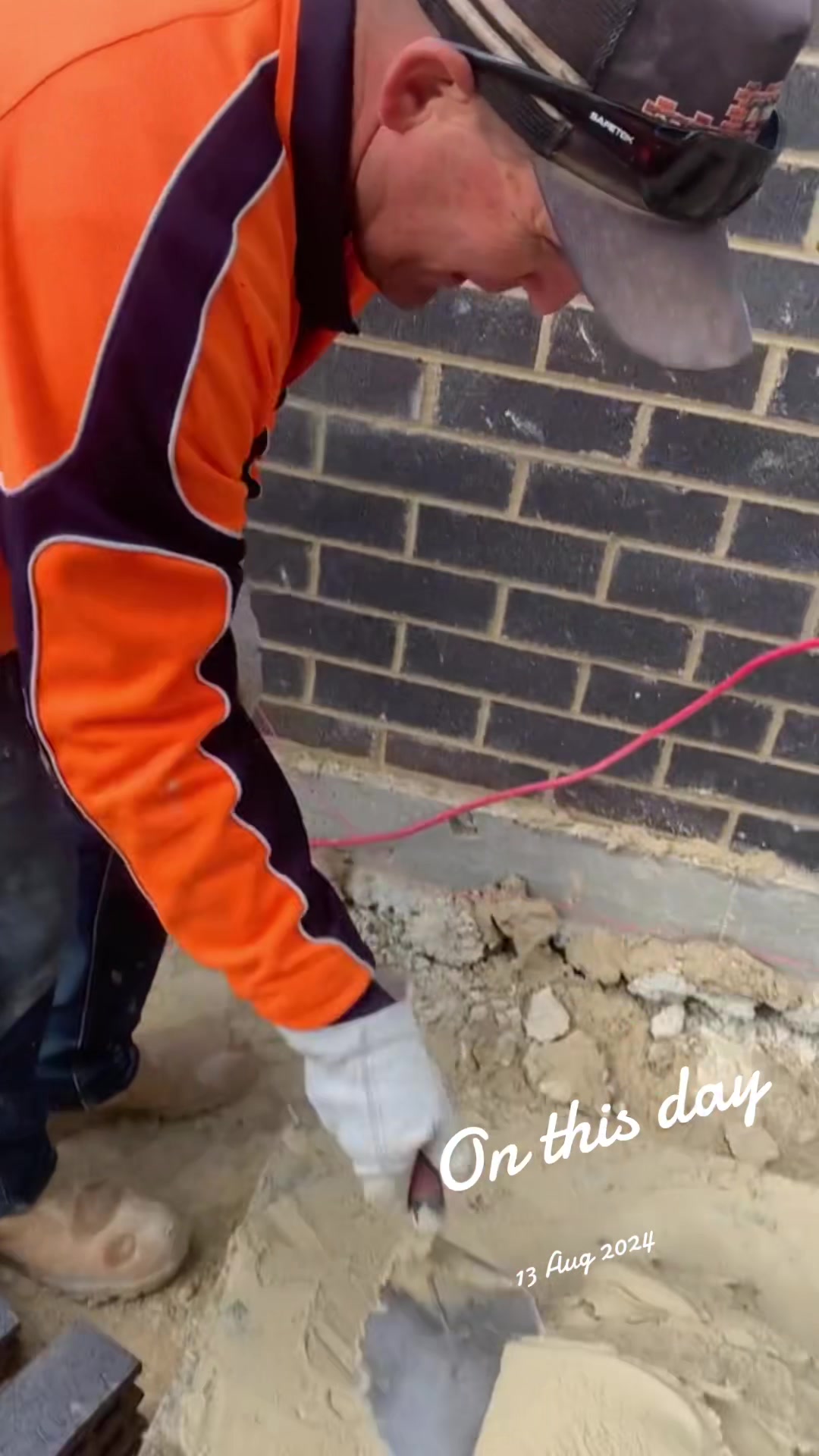 @kwbricksnscaff