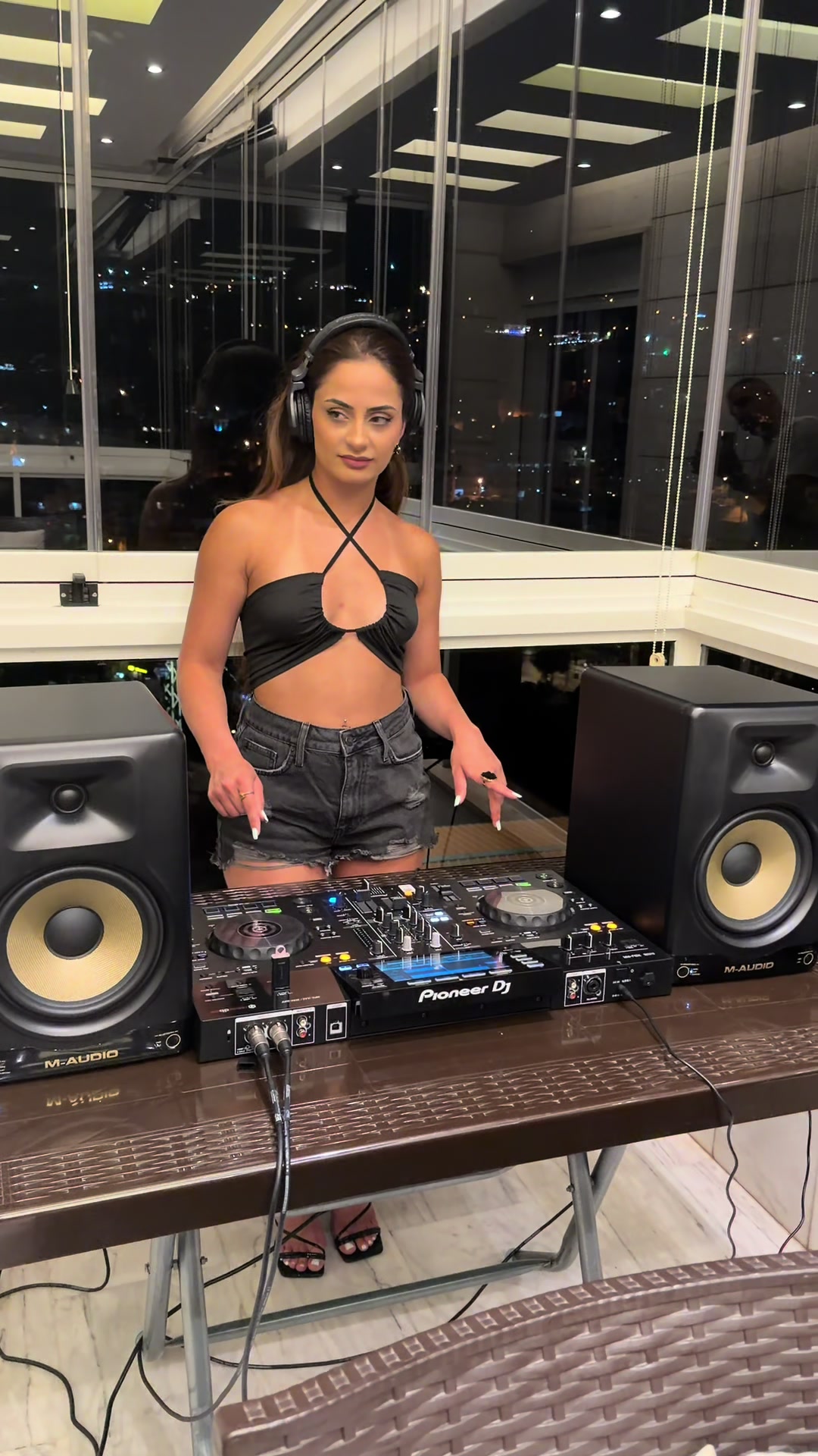 @Dj Suzy