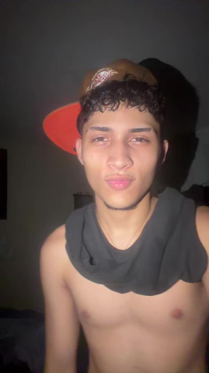 @Alexitoo_PR🙈