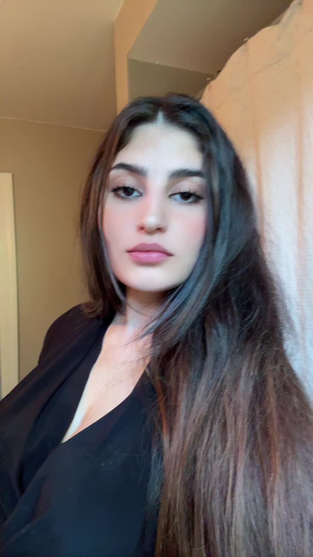 @pakistanikira