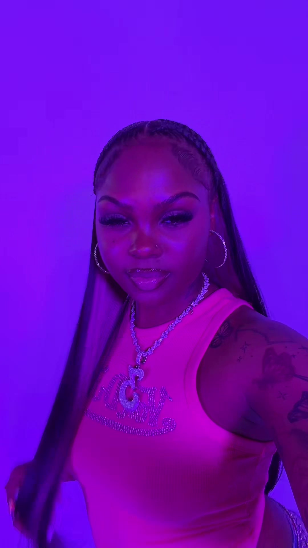 @Bri3