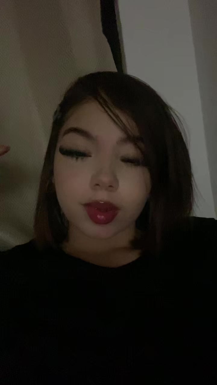 @Annii👹
