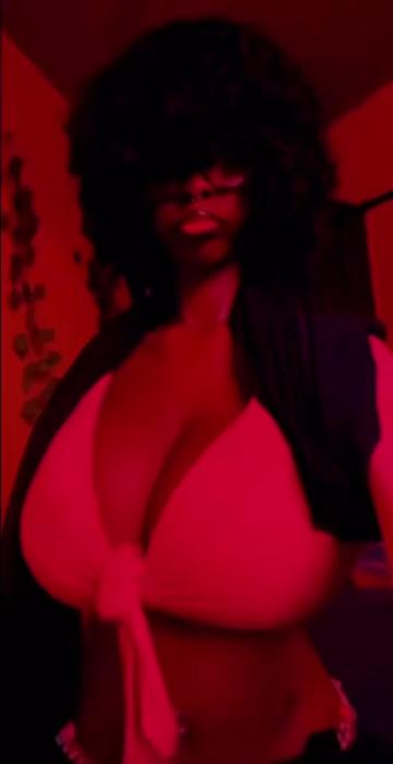 @Hot Ebony Girls🫦🥀