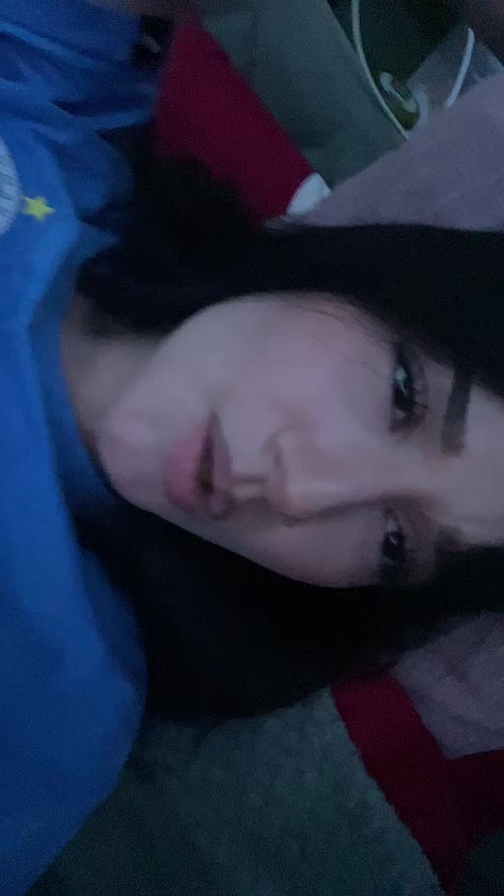 @брюнетка