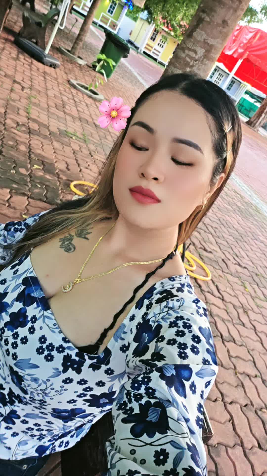 @👑🌸Blonsya रानी🌸👑