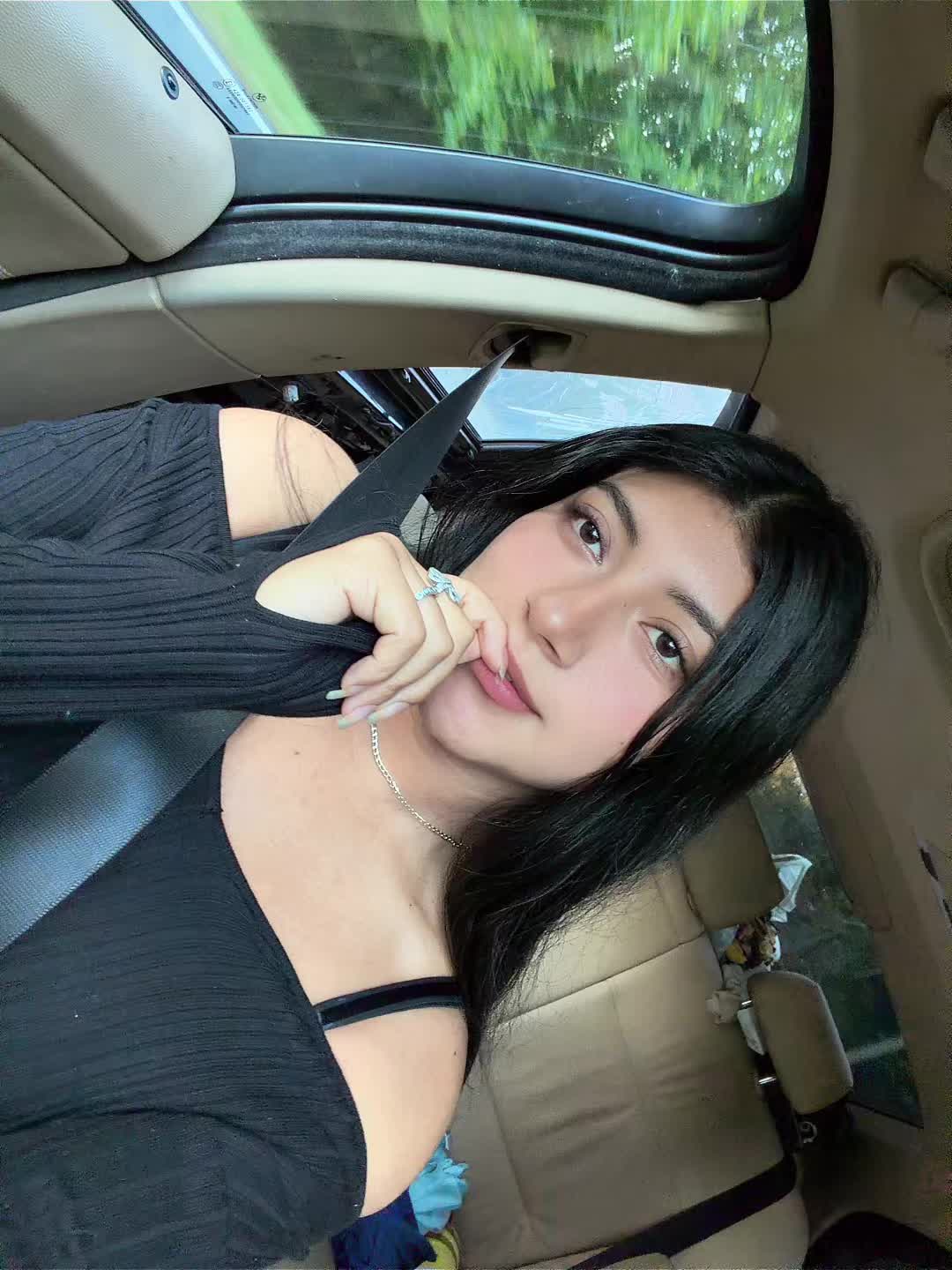 @Monse420_A