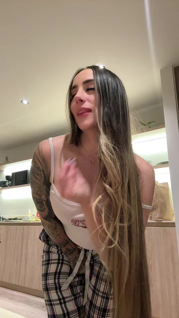@Paola_londonoo
