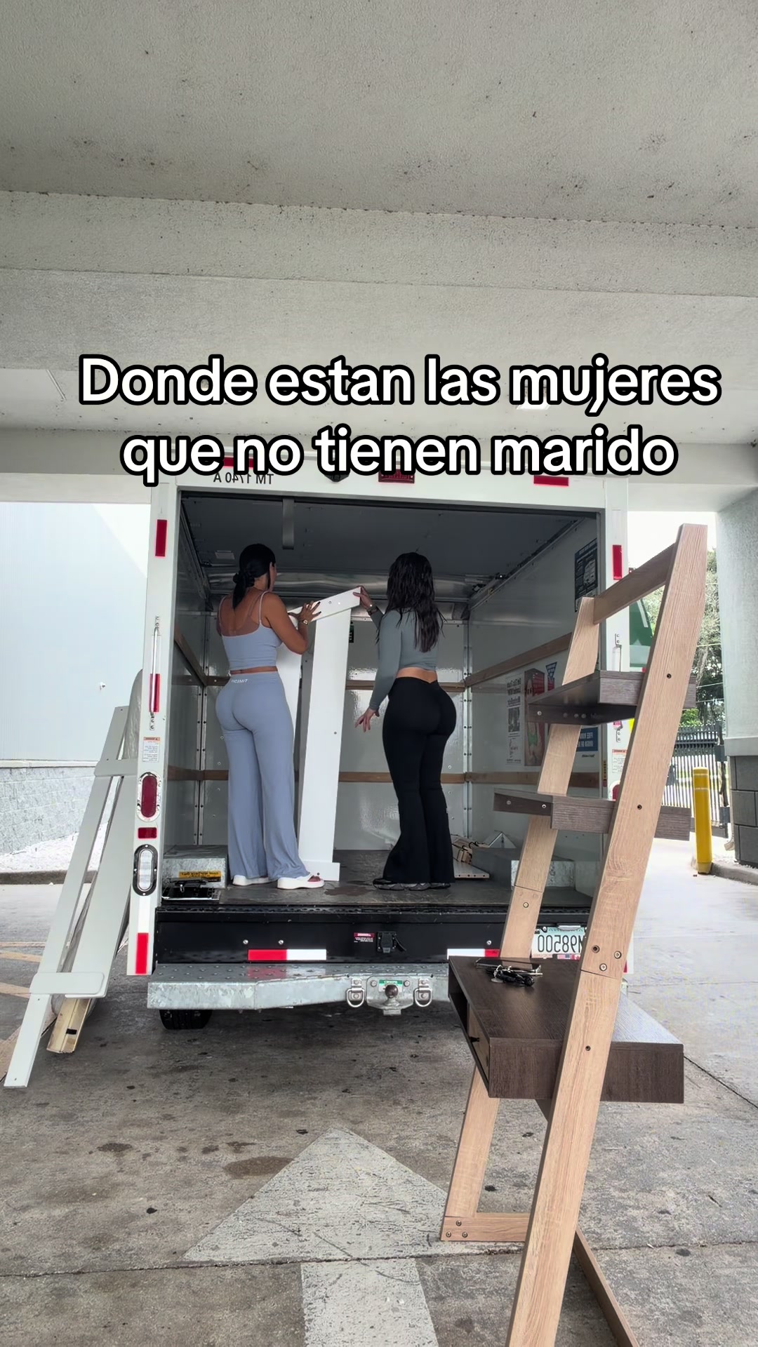 @Pocahontas 🩷🦋 | UGC