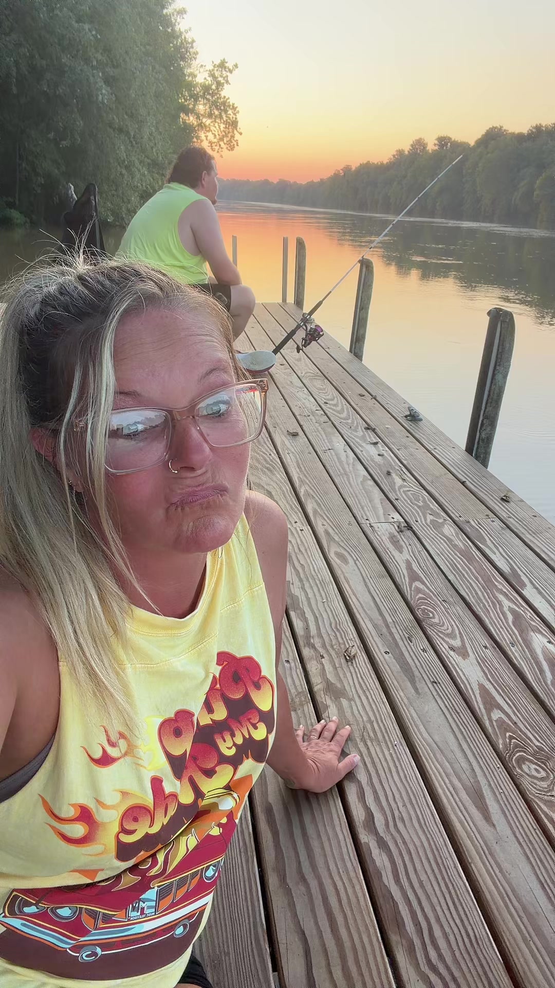 @MuddyHollerGirl