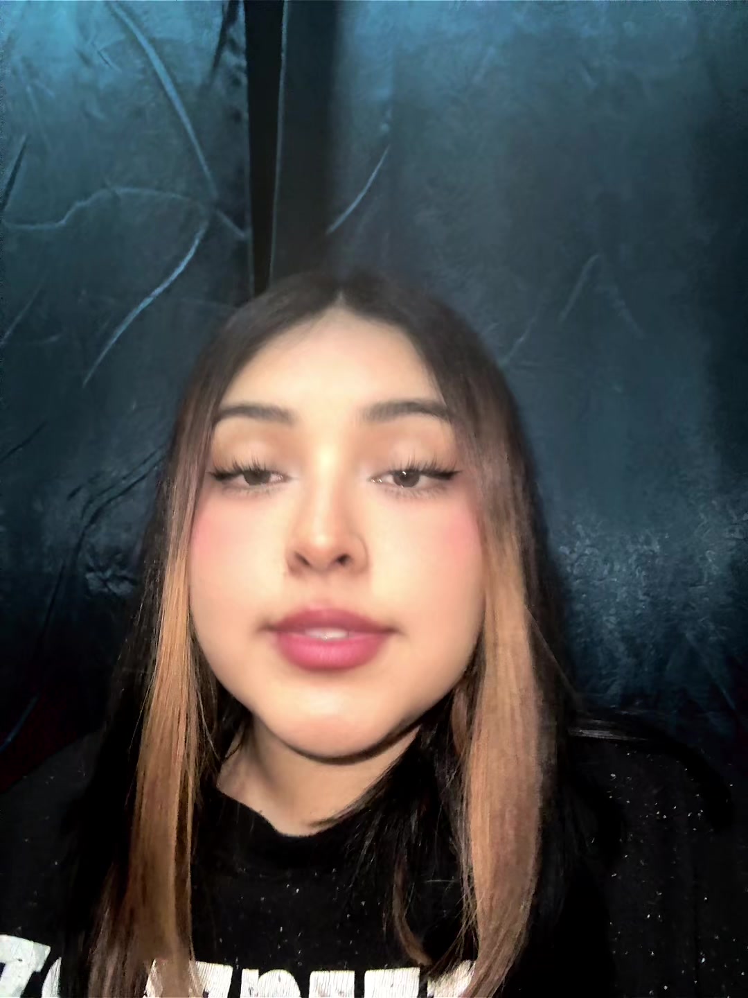 @ᵁᵍˡʸᵈᵒˡˡ🍂