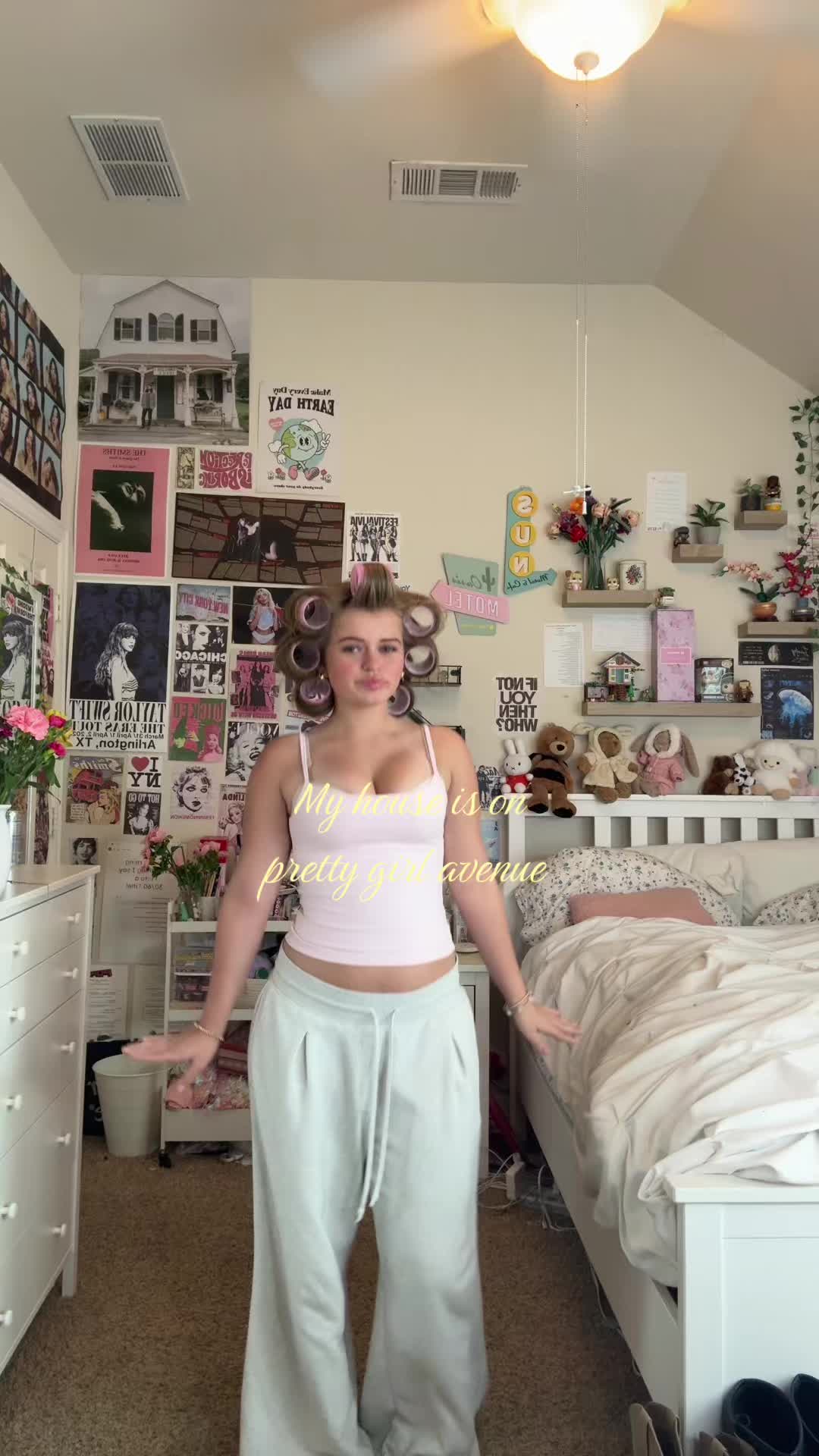 @Charli
