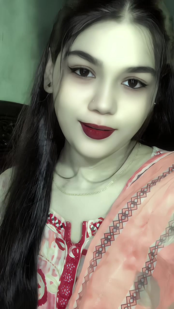 @PRIYA 🌘🌻
