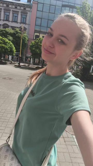 @Victoria