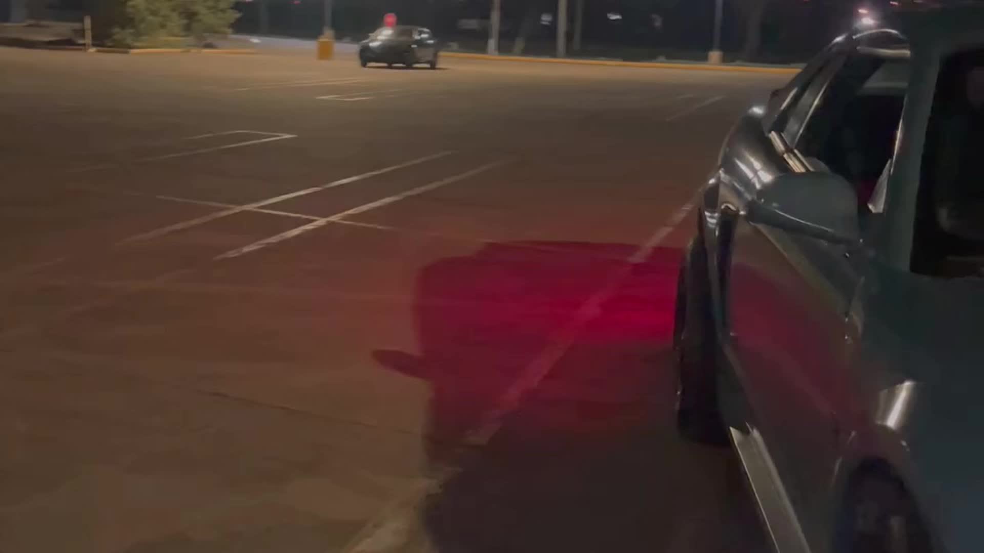 @2valve_tucker