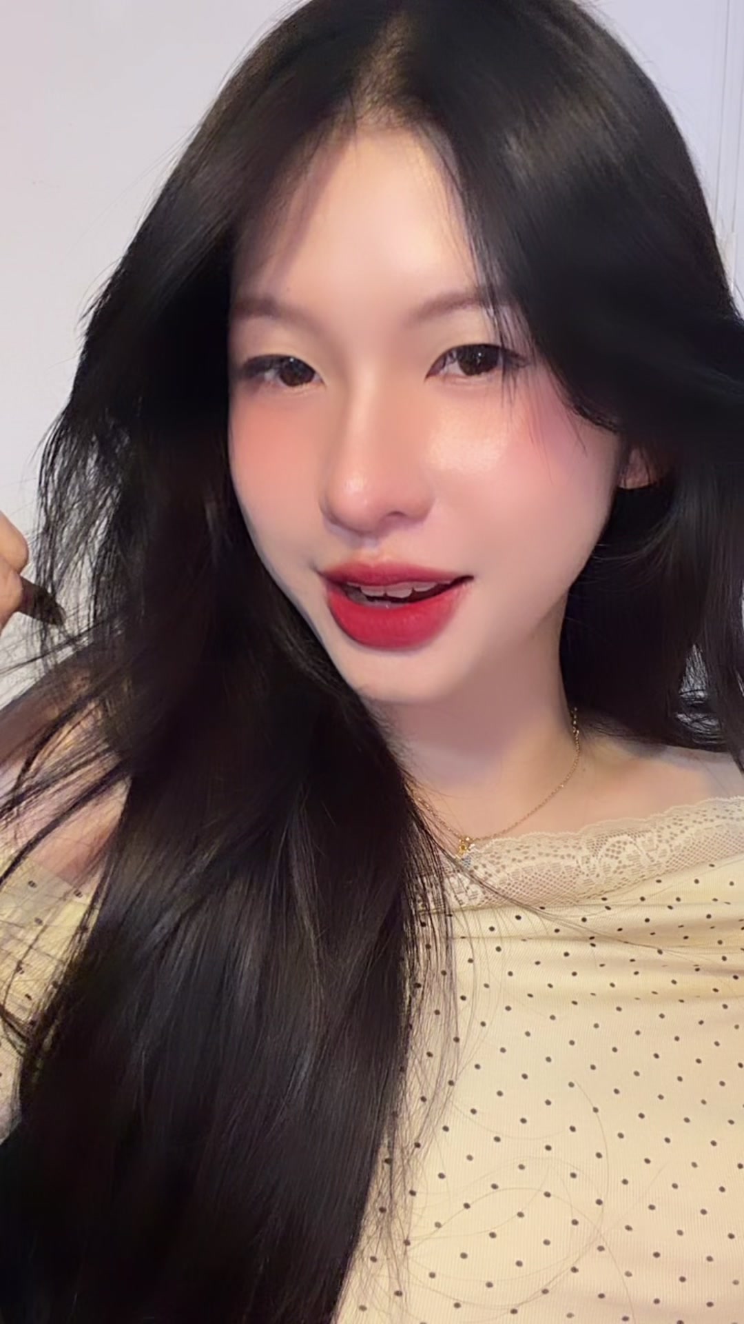@Monika-ម៉ូនីកា