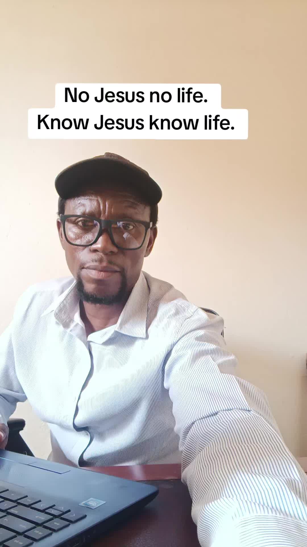 @Niwagaba Alex Bullian (Pastor)