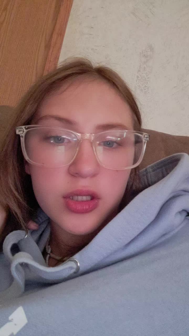 @Holleyspammmm