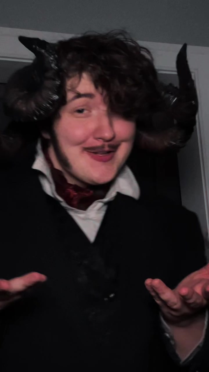 @SNEAKYFACE