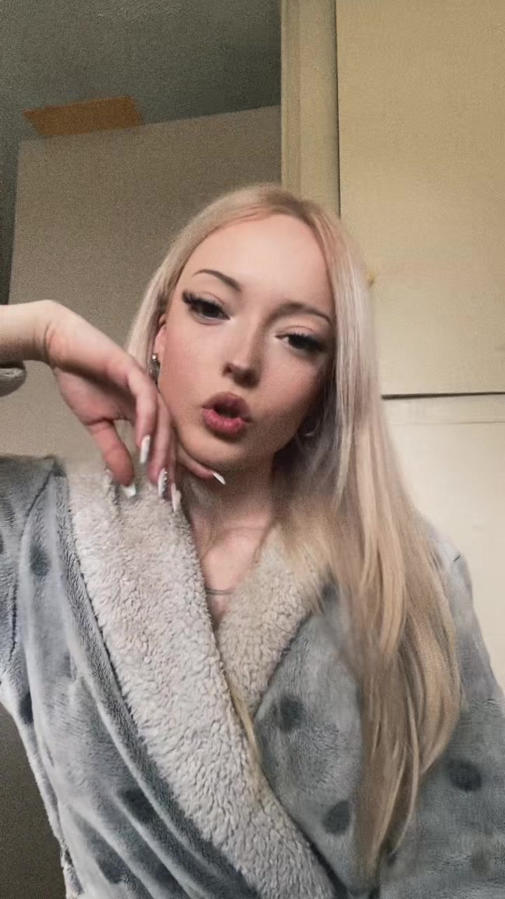 @🍸🎆L