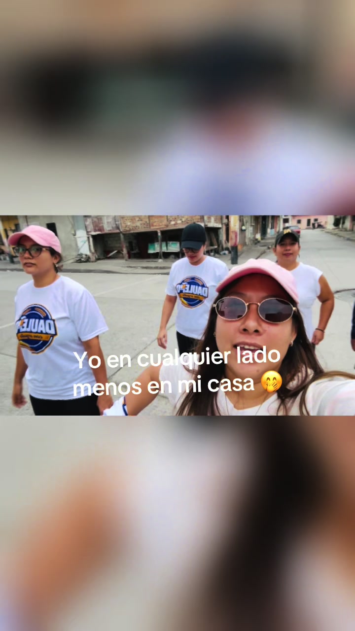 @alecolomae