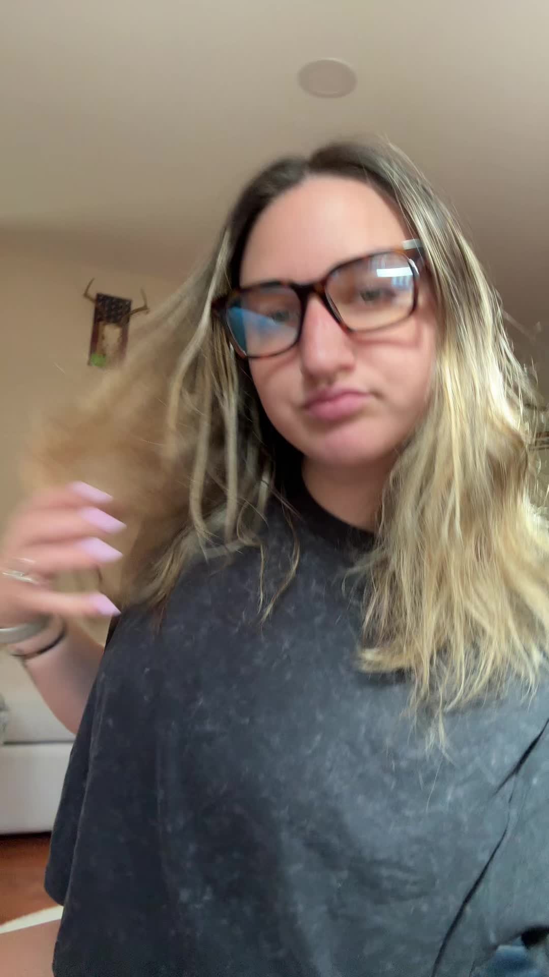 @sarahhnwallace
