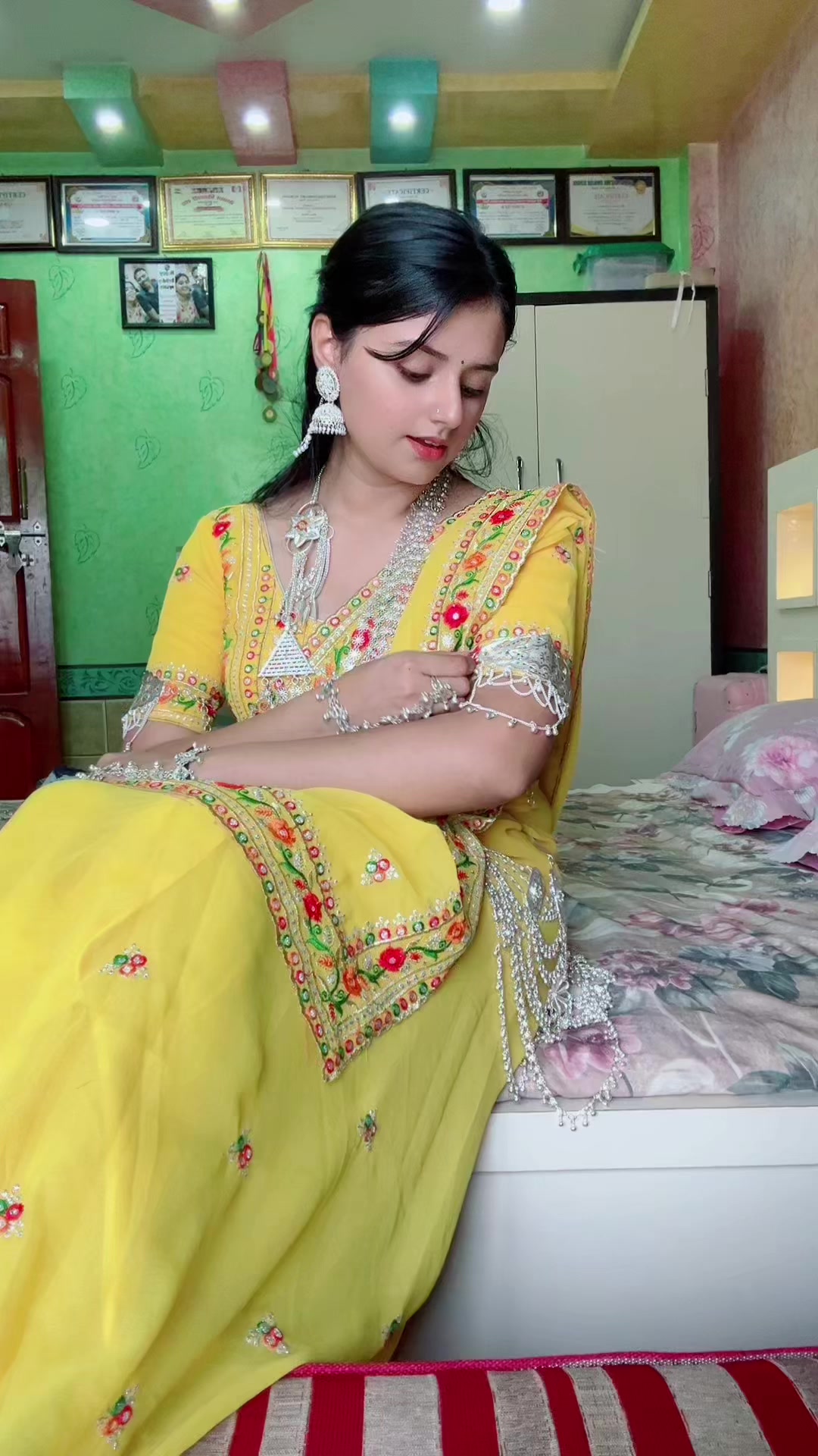 @R&iacute;&acirc;shah💗🦾🌍(DAD)