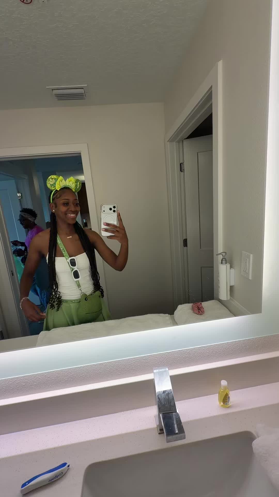 @Nyaarashaee