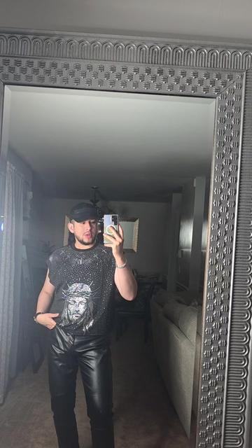 @jonnyesquivel2000