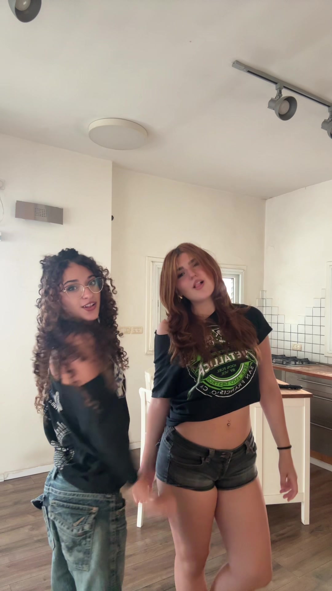 @נועה