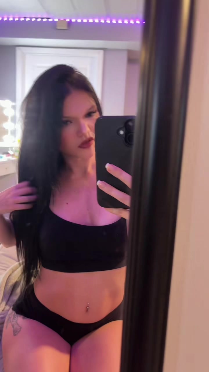 @lexyeltzroth