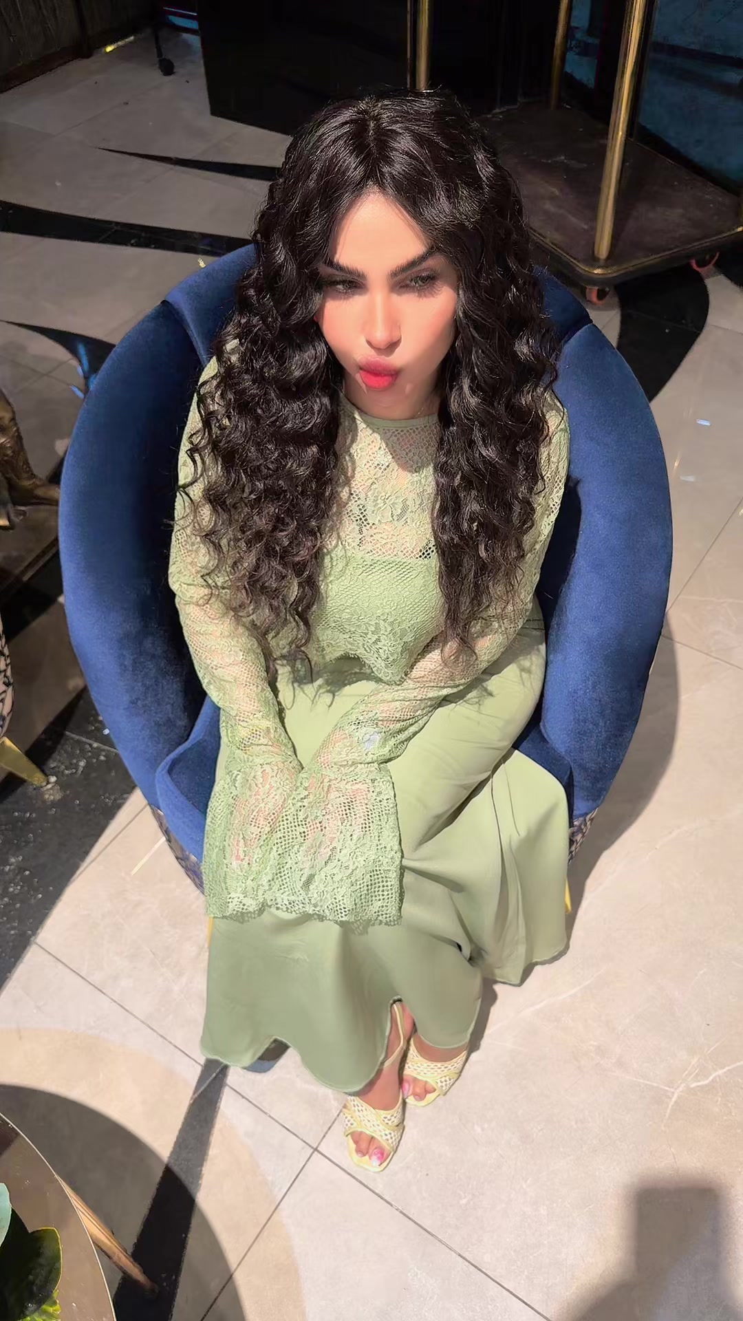 @الفنانه قمر الزمان