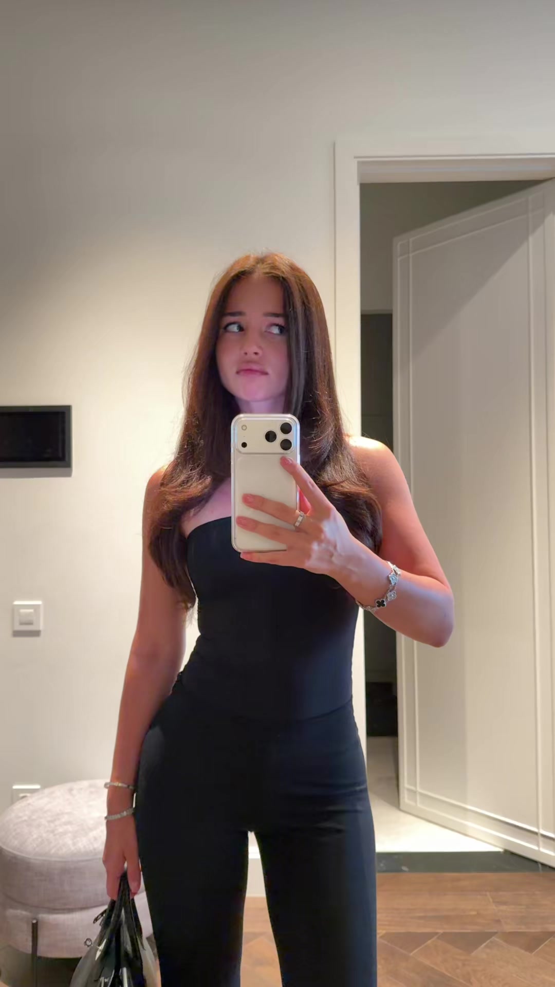 @Nikkiseey