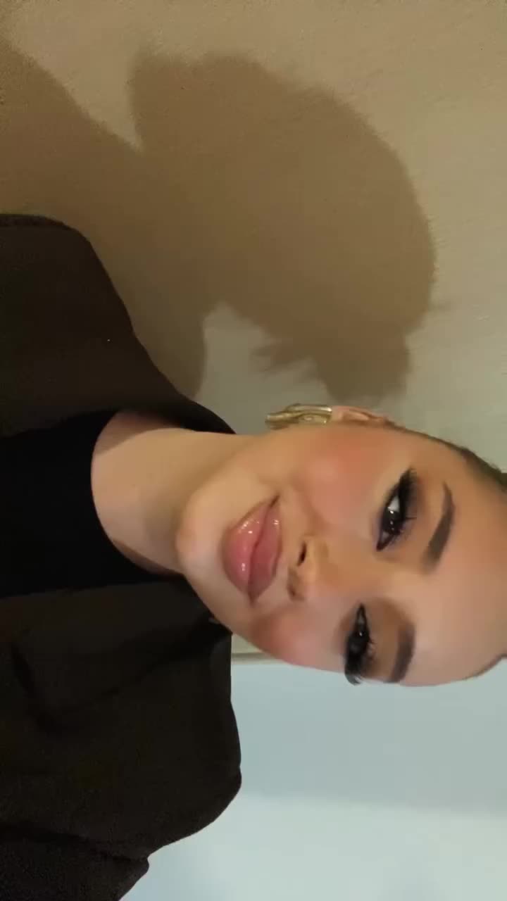 @E🎰
