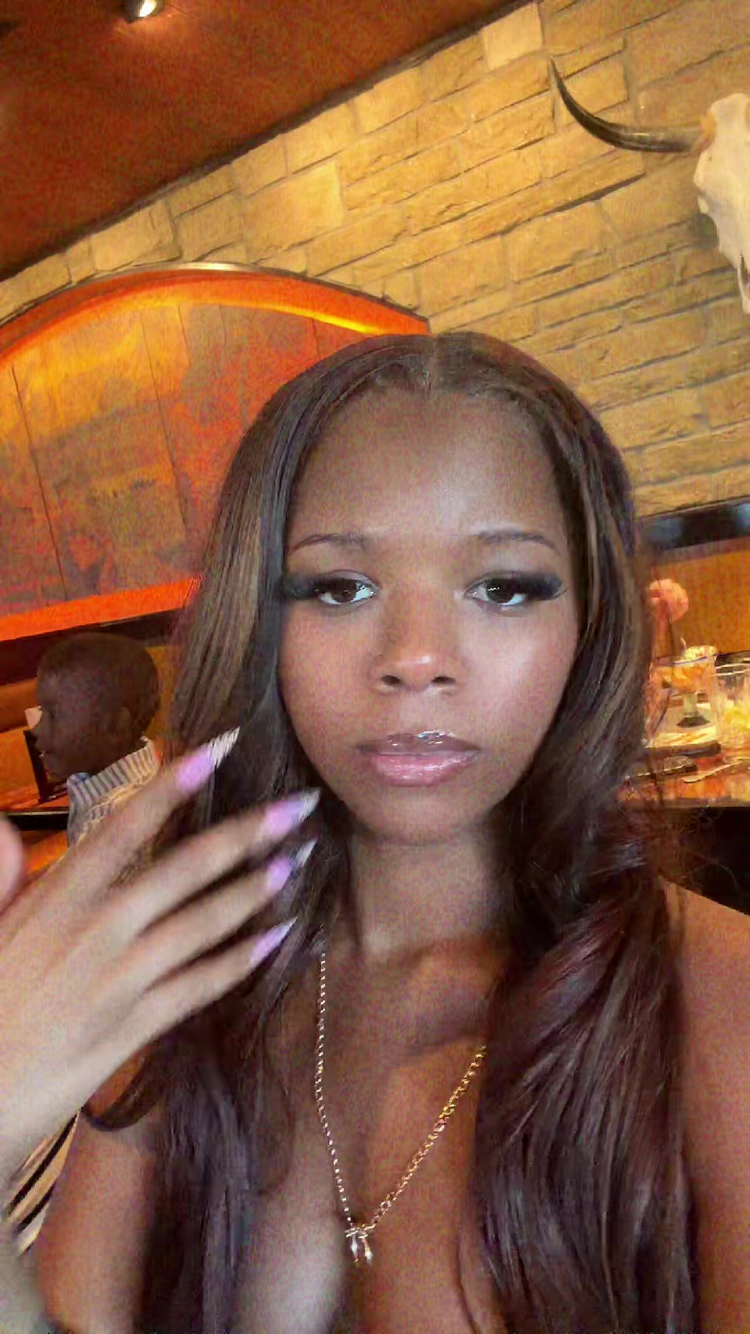 @prettyyfacee.e