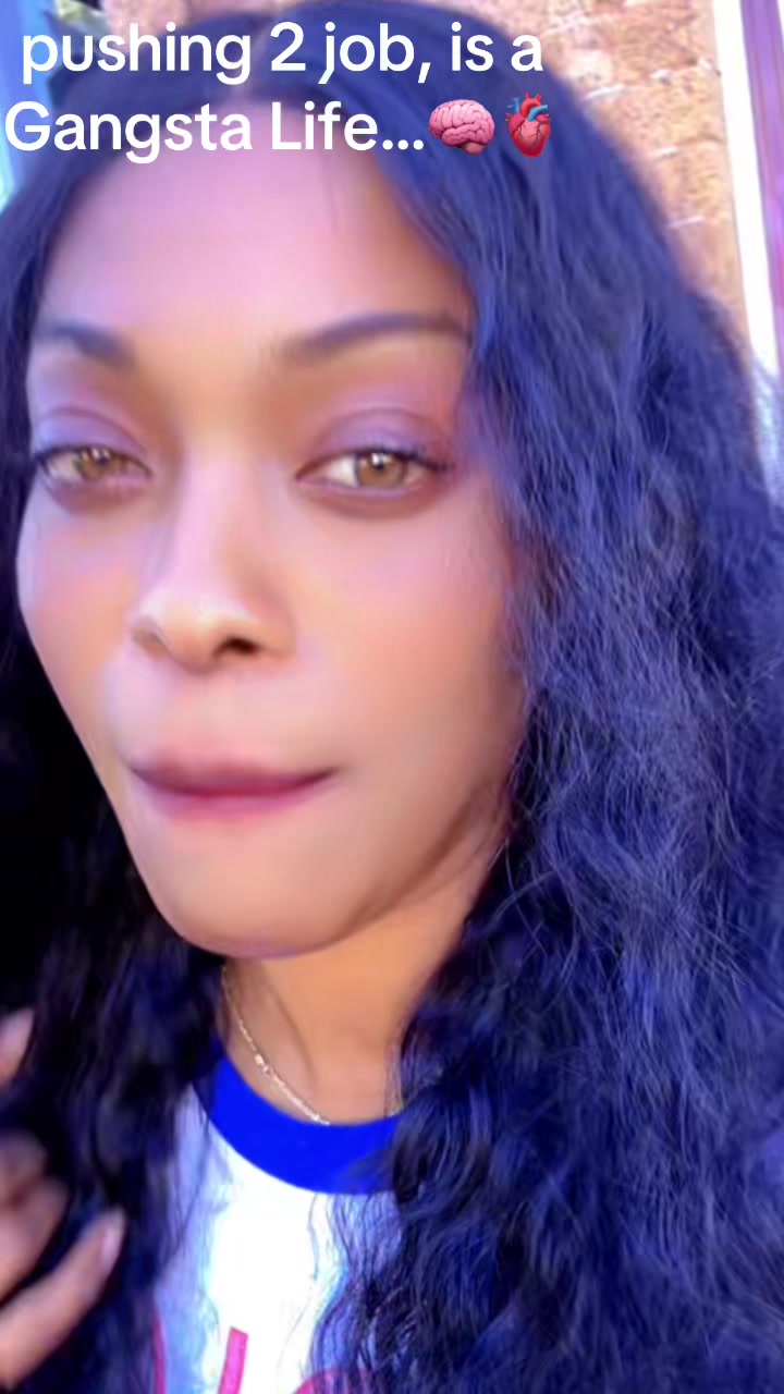 @Pretty Eye Sharline ♈😈