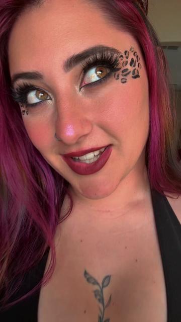 @Kelly 💖 Streamer + Gamer 🎮✨
