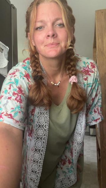 @Juicyredhead22