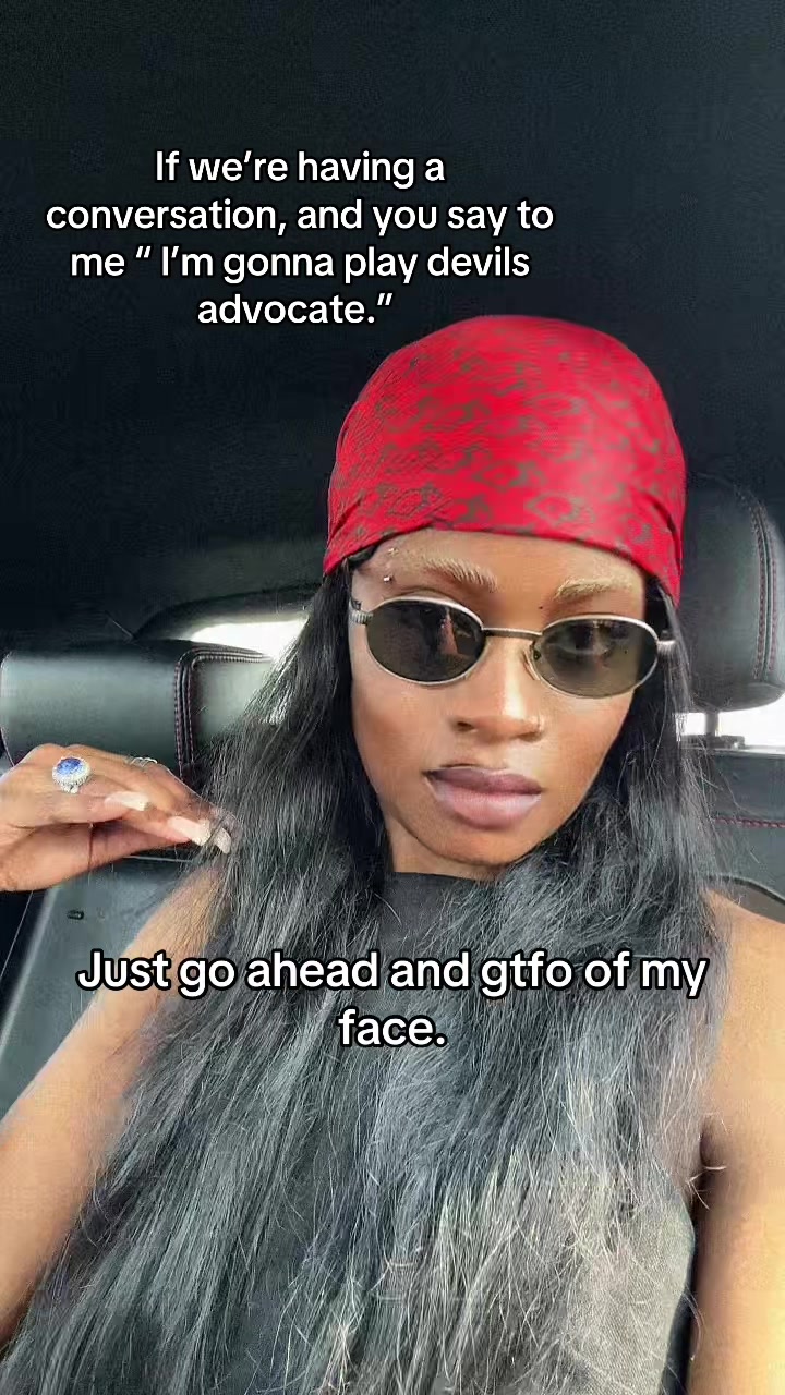 @Ugly Girl | Fashion Archivist