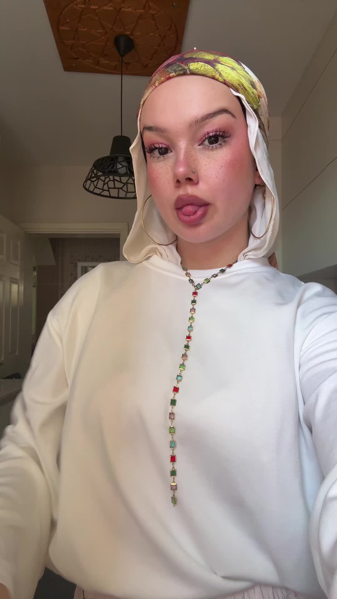 @Esmoş🎀
