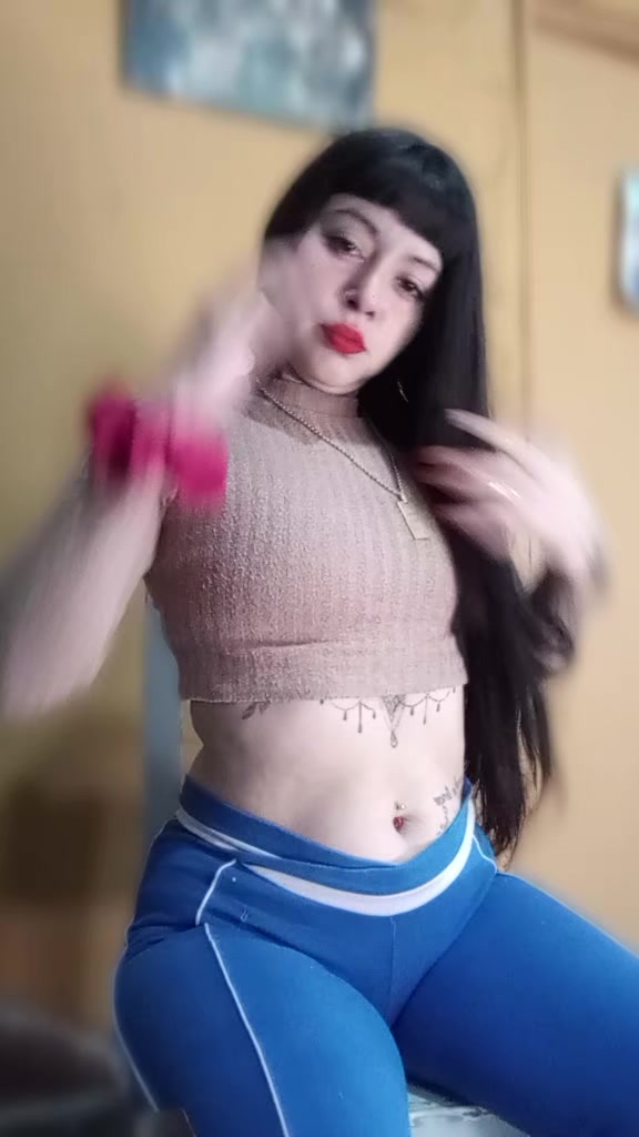 @Camiii🦋