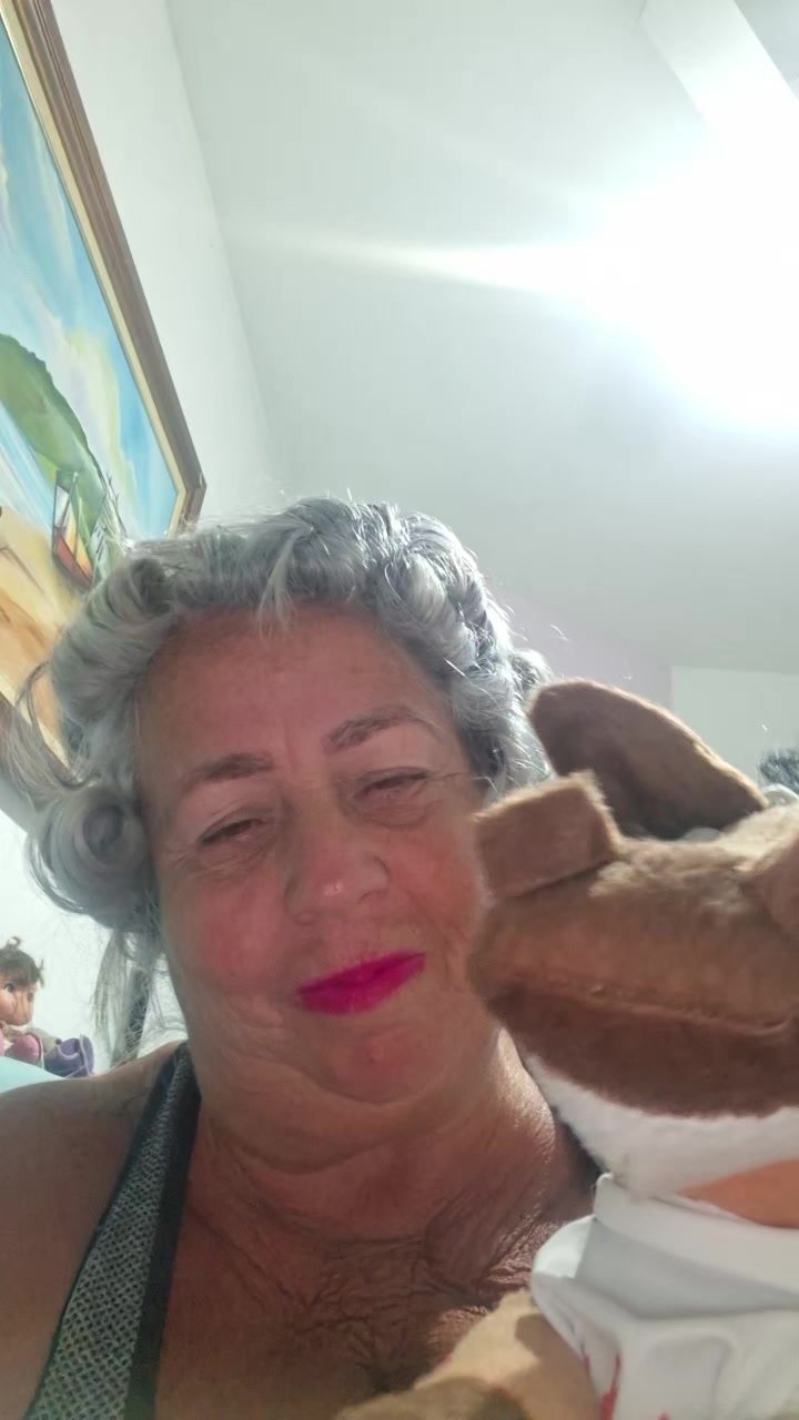 @regianebombonzinh