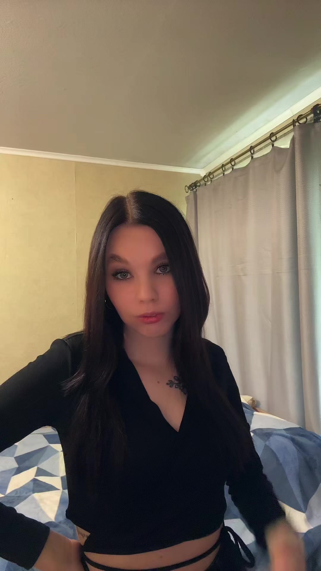 @𝒱𝒶𝓁𝑒𝓇𝓎𝑒𝓋𝓃𝒶🤍
