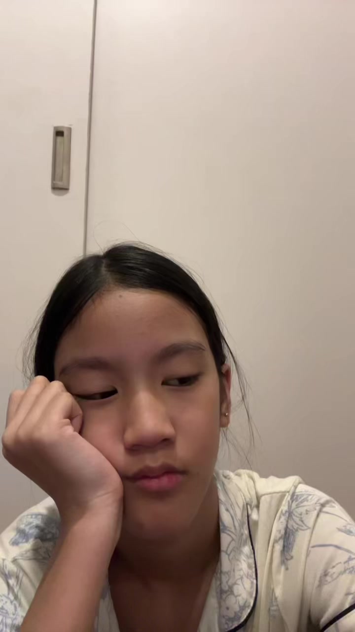 @Xhie 💋